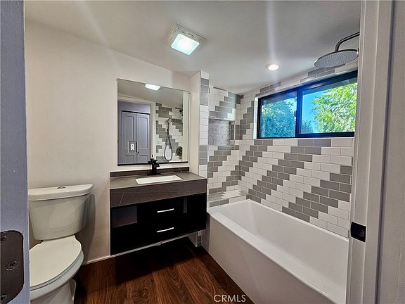 3rd image of 40665 Dutton St