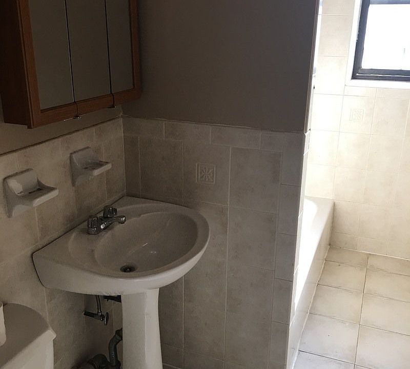 2nd image of 1315 Eastern Pkwy APT D6