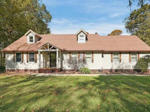 711 Ghormley Rd, Washington Court House, OH 43160
