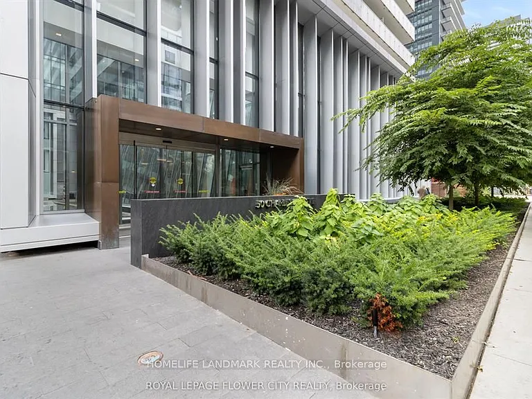 50 Charles St E #705 — Photo 3