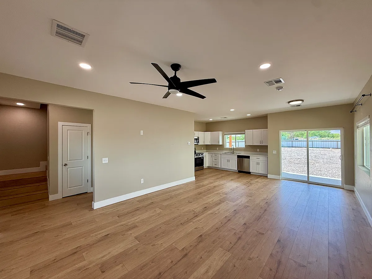 Building Photo - 7210 S Branding Iron Rd