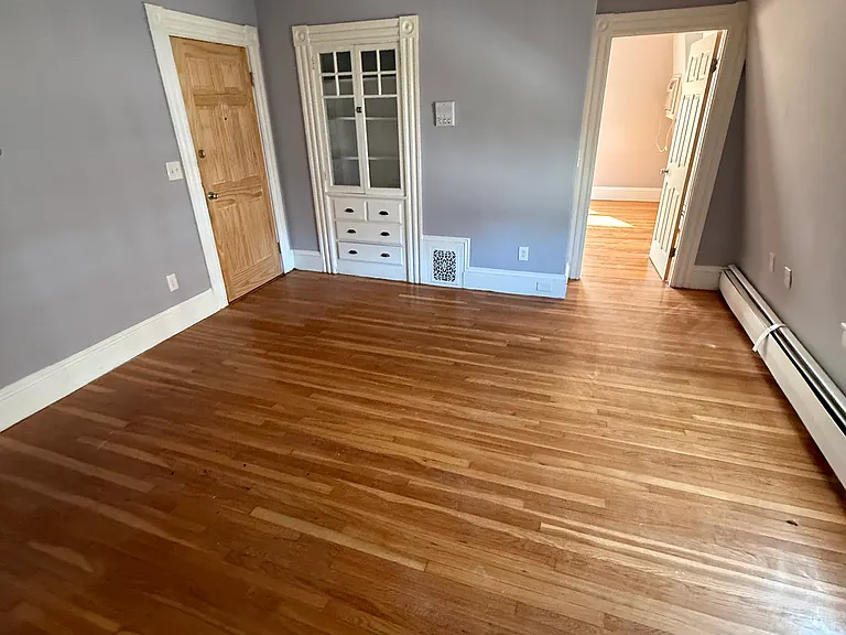 555 Essex St #5 — Photo 3