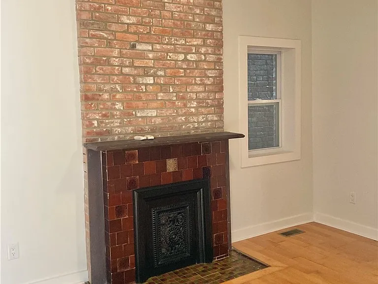 58 Tracy St #1 — Photo 10
