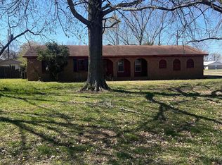 16685 Becky St, Athens, AL 35611