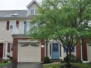 44 Sapphire Ln #437, Franklin Park, NJ 08823