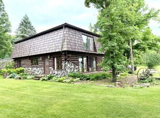 41706 200th St, Roseau, MN 56751
