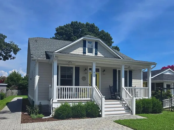 810 Lossing Ave, Colonial Beach, VA 22443