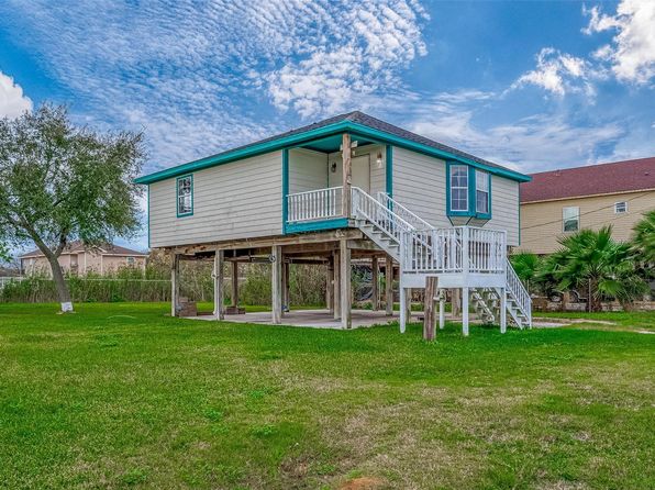 4619 Crane St, Hitchcock, TX 77563
