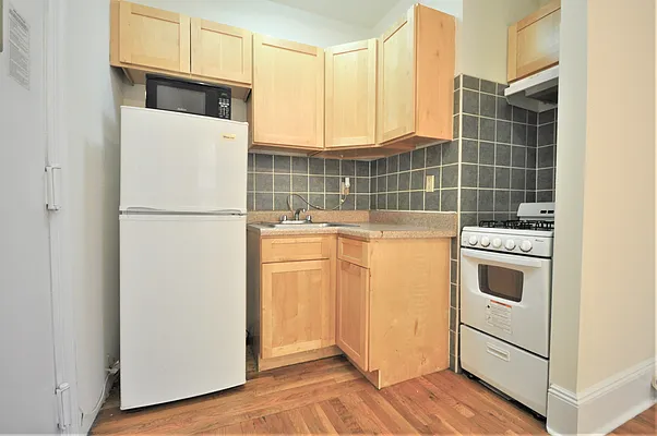 Rented by Corcoran | media 7