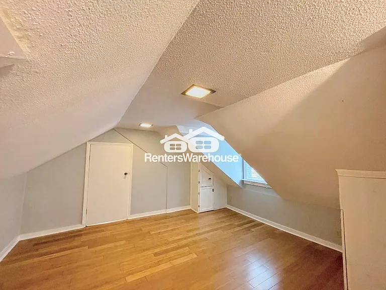 8455 Radnor Rd — Photo 29