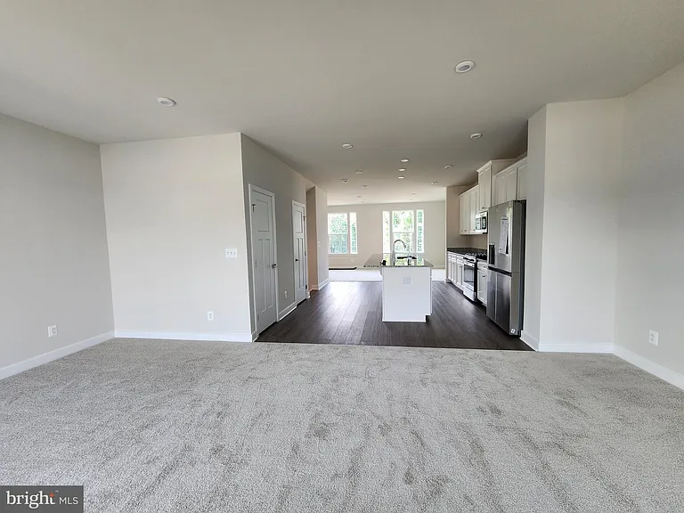 844 New Castle Landing Dr — Photo 30