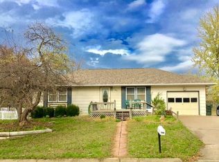 509 Canterbury Dr, Fulton, MO 65251