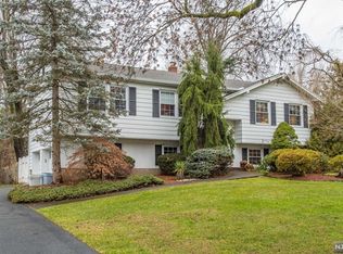 62 Fieldstone Pl, Wayne, NJ 07470