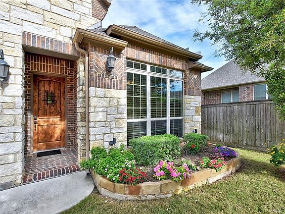 4th image of 9312 Sydney Marilyn Ln