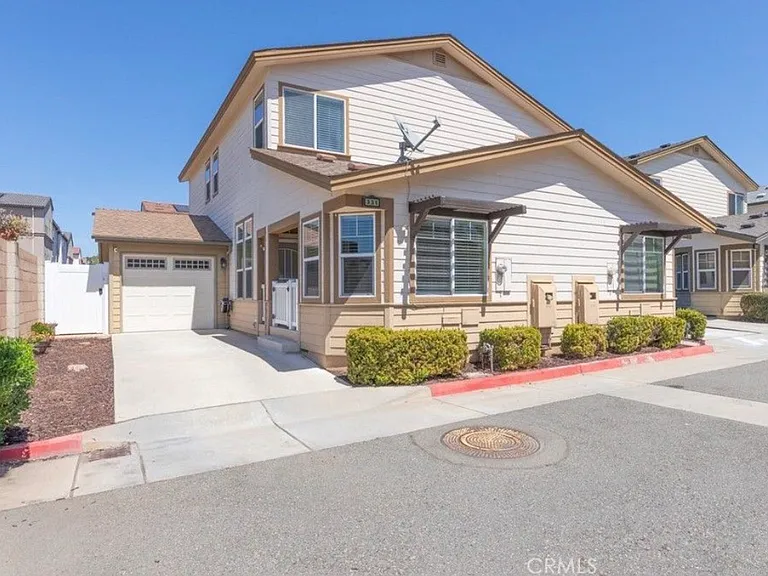 331 Brotherton Gln — Photo 3
