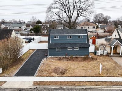12 Meridian Road, Levittown, NY, 11756