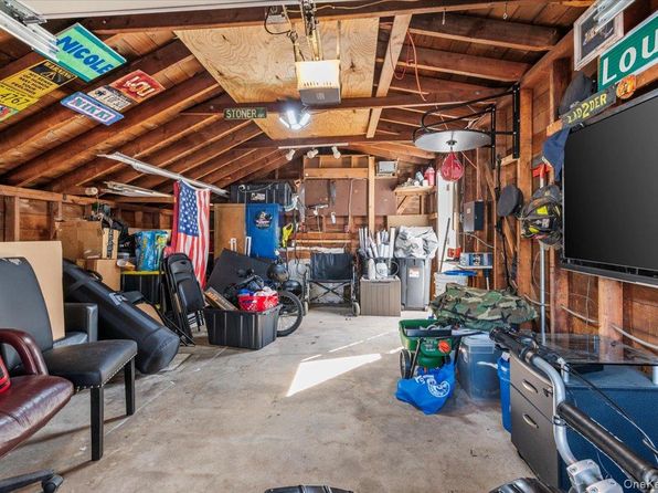 (undisclosed Address)