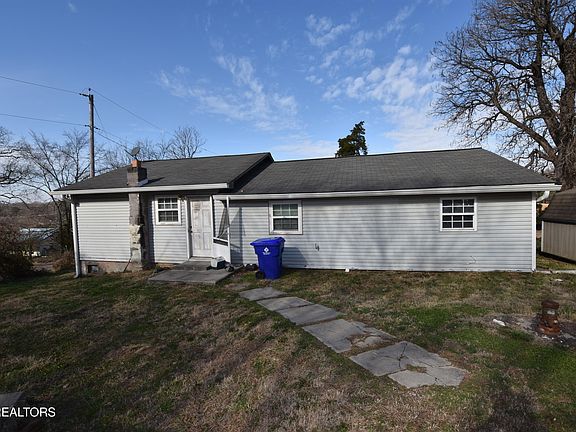 2nd image of 6810 Texas Valley Rd