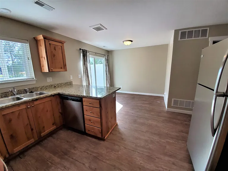 3050 Chasewood Dr — Photo 3