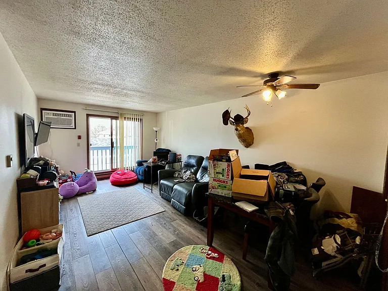 806 S State St — Photo 25