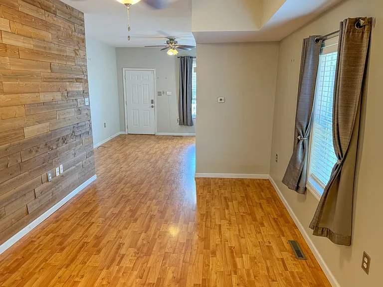 687 State St — Photo 5