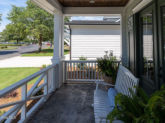 4th image of 3868 Reserve Club Drive