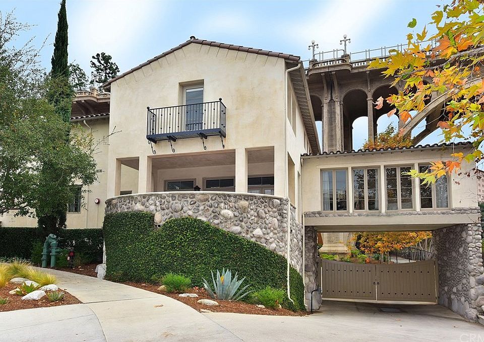 1st image of 44 Arroyo Dr Unit 202