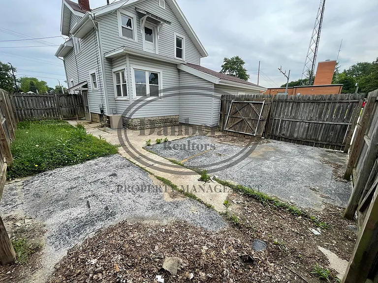 931 Tiffin Ave — Photo 18