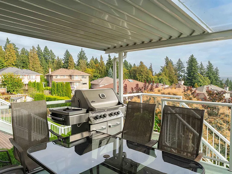 2268 Leclair Dr — Photo 32