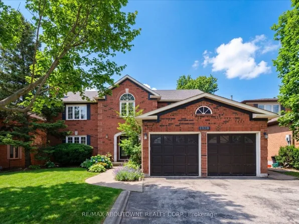 1320 Monks Pass, Oakville, ON L6M 1J5