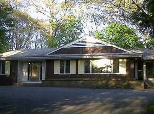 14 Lakeside Cir, Riverside, RI 02915