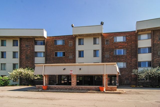1st image of 841 N York St APT 404
