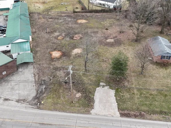 418 E 3rd St, Hardinsburg, KY 40143