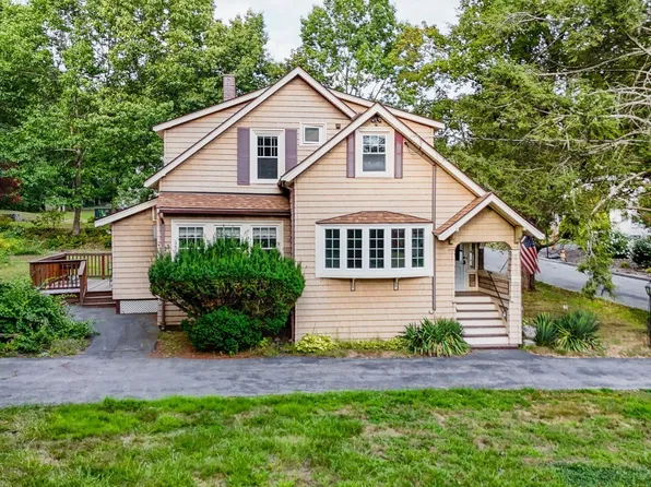 30 Woodrow Ave, Haverhill, MA 01830