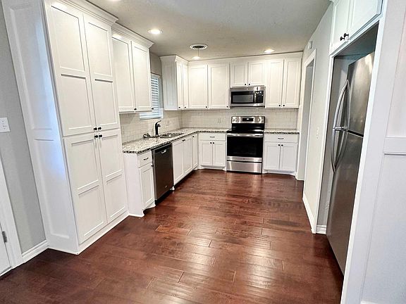 5th image of 4633 SE Mieling Dr