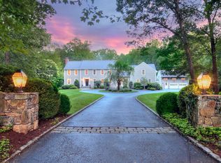 150 Aran Hill Rd, Fairfield, CT 06824