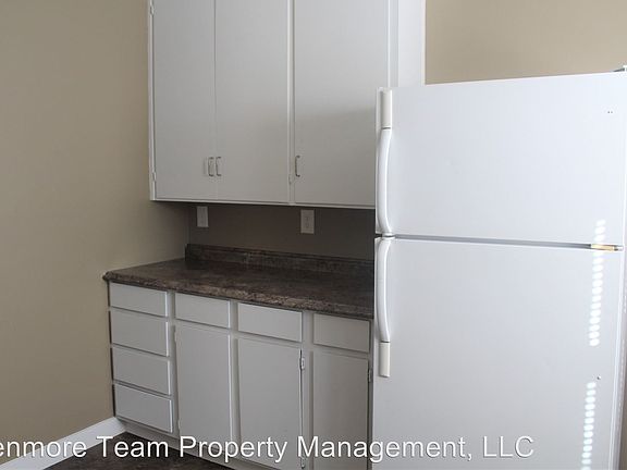 5th image of 211 Benham St