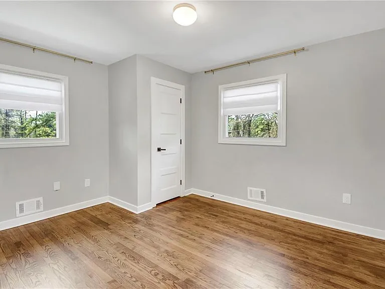 2692 Rockcliff Rd SE — Photo 19