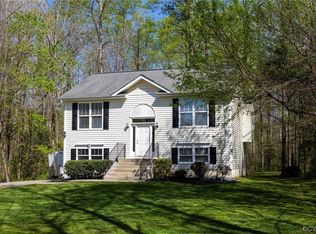 12061 Longleaf Rd, Ruther Glen, VA 22546