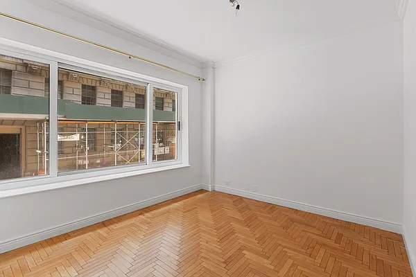 Sold by Compass | media 16