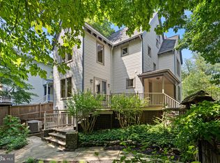 601 Ellsworth Dr, Silver Spring, MD 20910