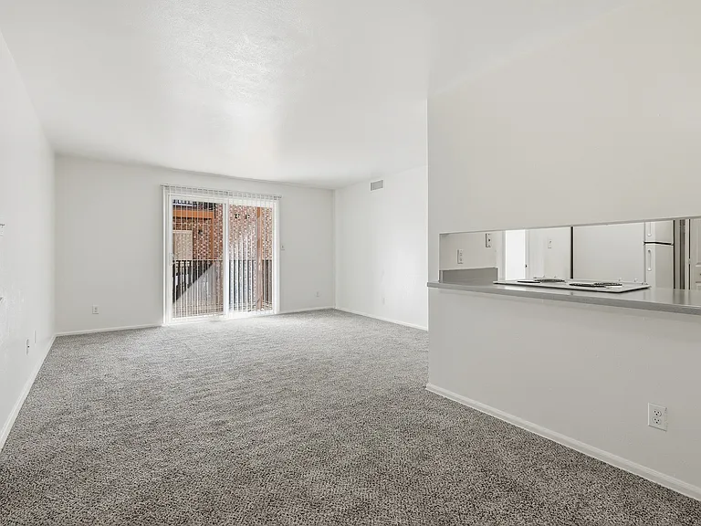 Pinecrest Apartments — Photo 6