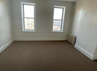 6911 Central Ave APT 2L, Glendale, NY 11385