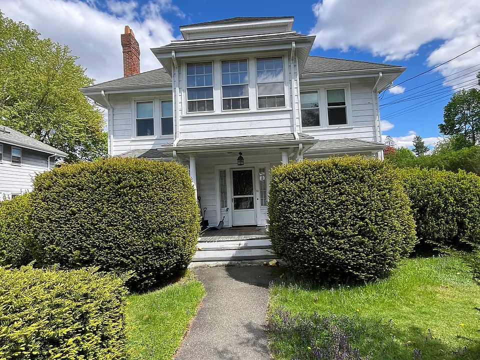 12 Hammondswood Rd
