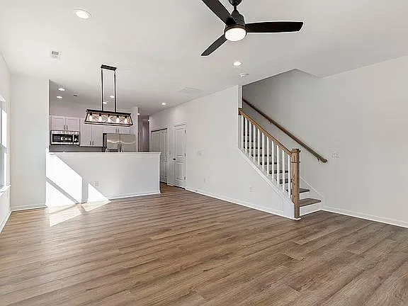 15 Jamison St #A — Photo 5