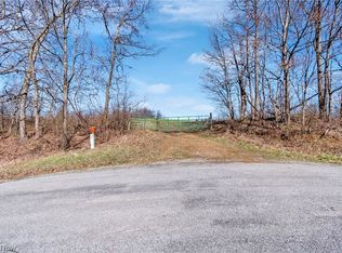 Perron Rd SE, Carrollton, OH 44615