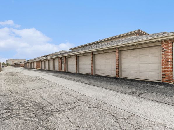 545 Cambridge Ct UNIT 1-A, Munster, IN 46321