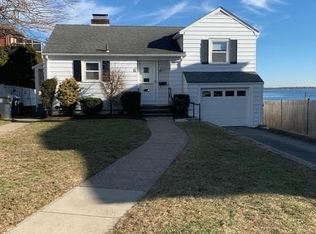62 Gaspee Point Dr, Warwick, RI 02888