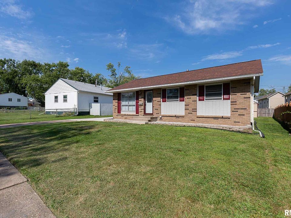 1st image of 2808 N Elsie Ave