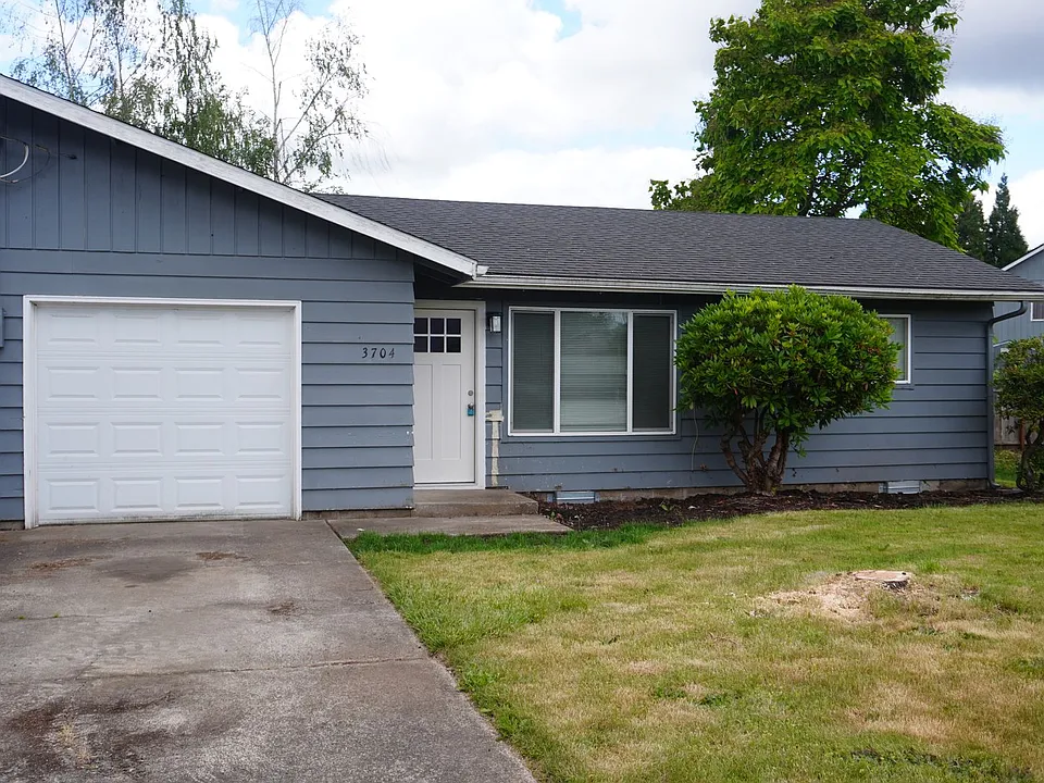 3702 NE 132nd Ave